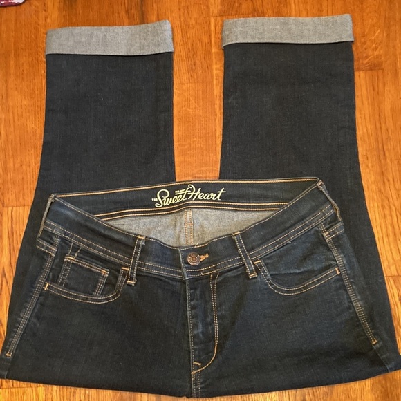 EUC OLD NAVY Sweetheart Stretch Denim Capri Pant - size womens 4 Reg - Picture 3 of 16